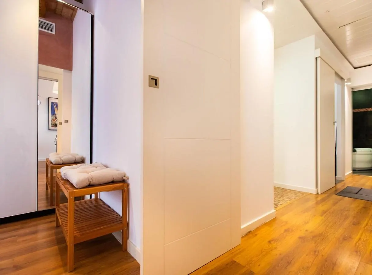 Tapioles - Lovely Apartment Tapioles Barcelona