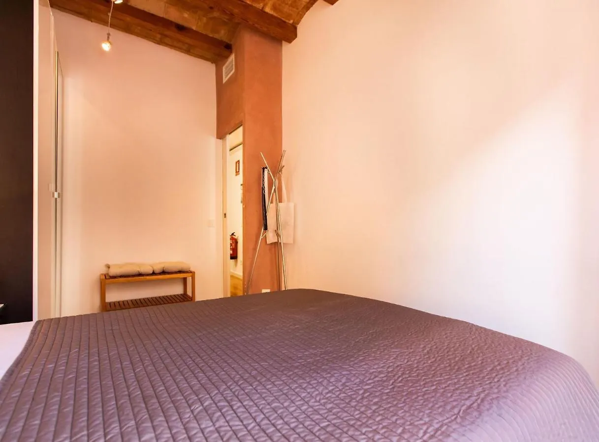 Tapioles - Lovely Apartment Tapioles Barcelona