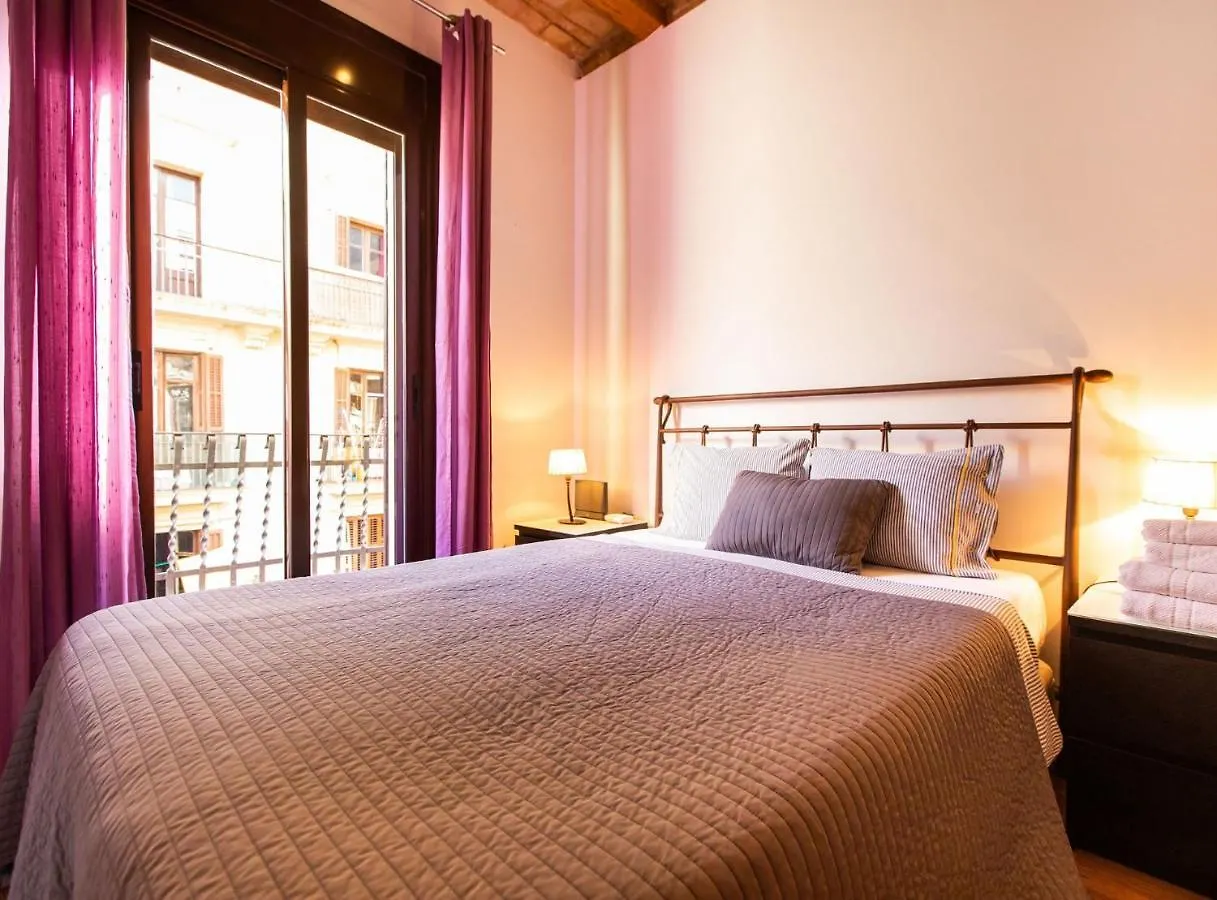 Tapioles - Lovely Apartment Tapioles Barcelona