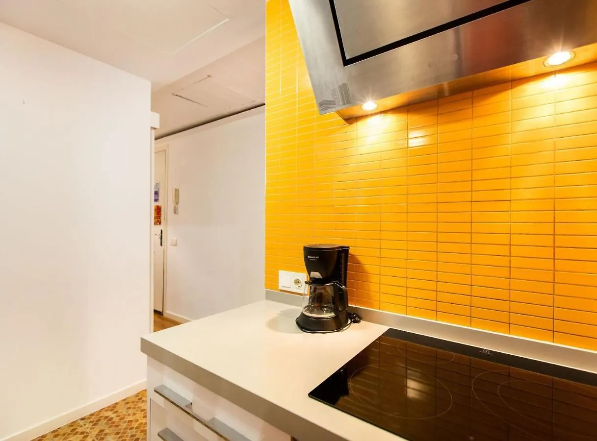 Tapioles - Lovely Apartment Tapioles Barcelona