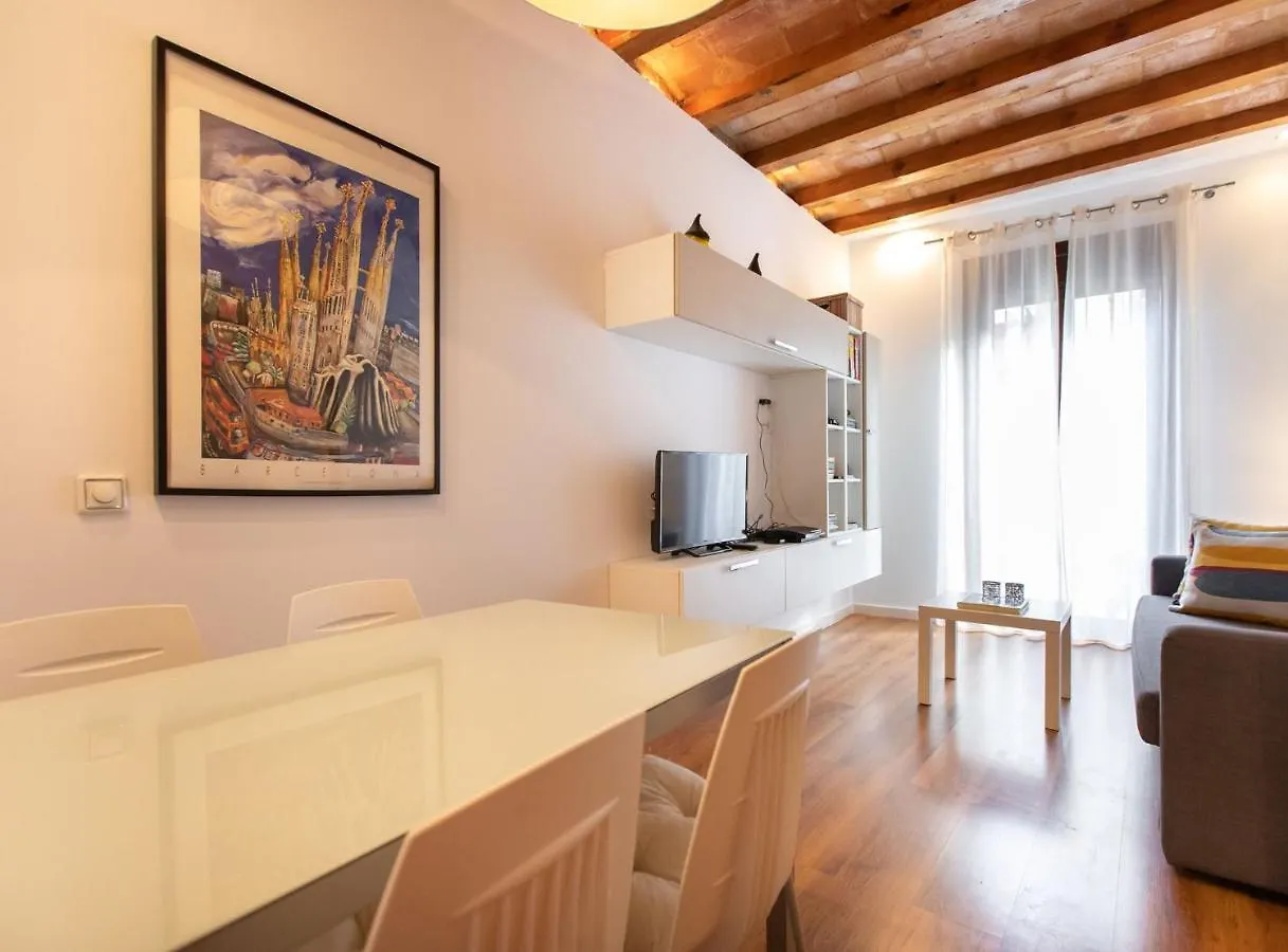 Tapioles - Lovely Apartment Tapioles Barcelona